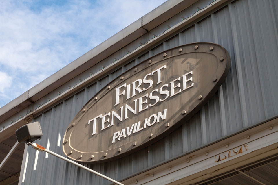 First tennessee bank knoxville tn